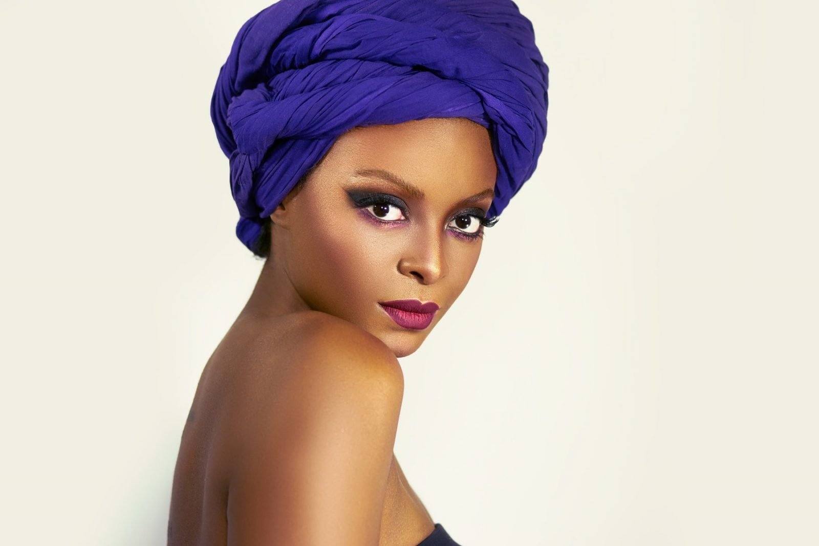 Image of a model shoot by Roque Cozzette