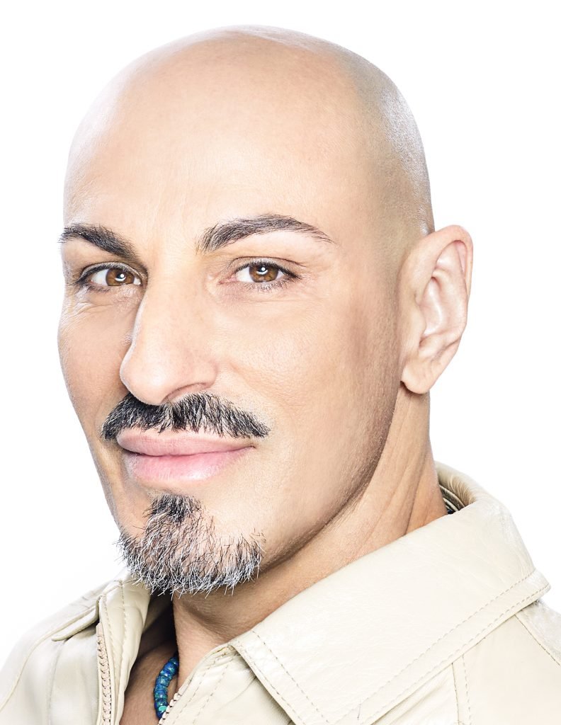 Roque Cozzette - Light Worker, Makeup Artist & Photographer